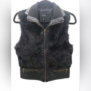 RAMPAGE black faux fur vest